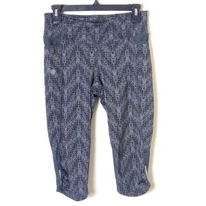 Athleta Techno Be free Knicker Capri leggings